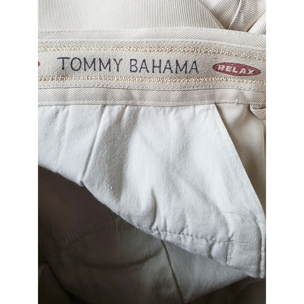 Tommy‎ Bahama Relax Mens 36 Pleated 100% Silk Shorts Cream Khaki Casual Tropical